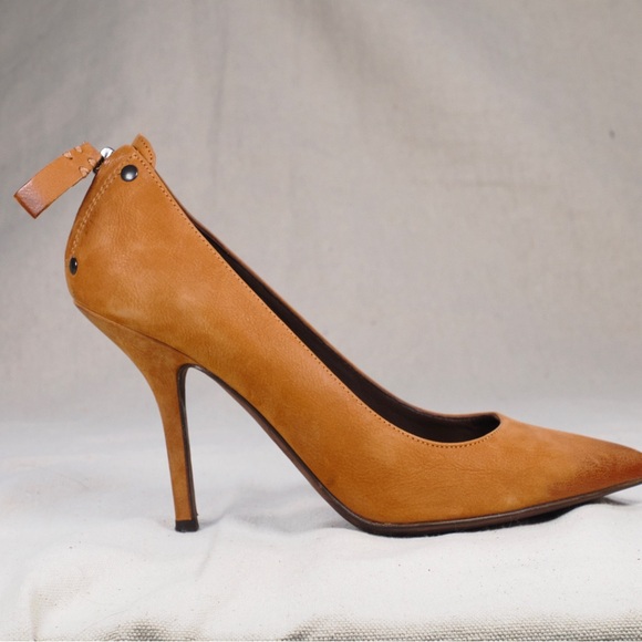 Vera Wang Brown Leather Suede Heels Made in Italy - Size 6 1/2 - Picture 11 of 15